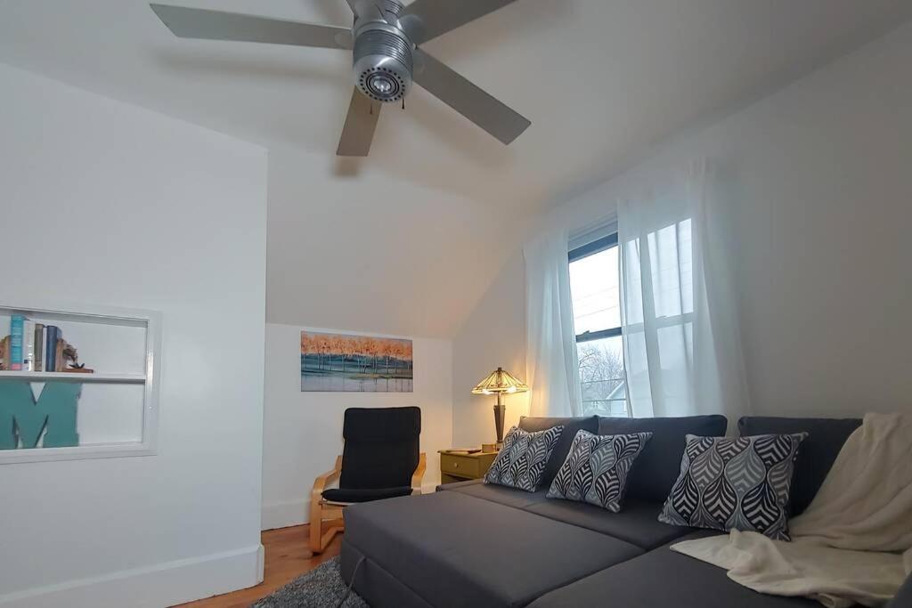 Historic W/Deck, King Bed & Air By Lake Michigan Manistee Esterno foto